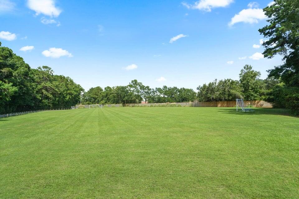 2816 Waterpointe Circle Mount Pleasant, SC 29466 - Photo 47 of 52 Community Green space