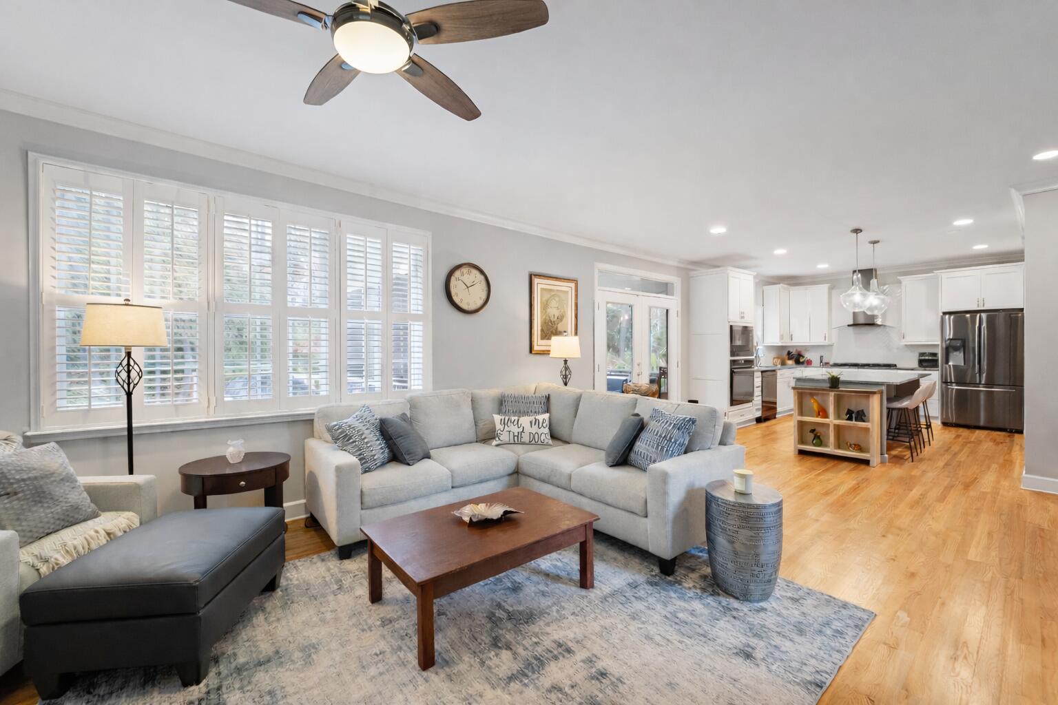 2816 Waterpointe Circle Mount Pleasant, SC 29466 - Photo 8 of 52 living room