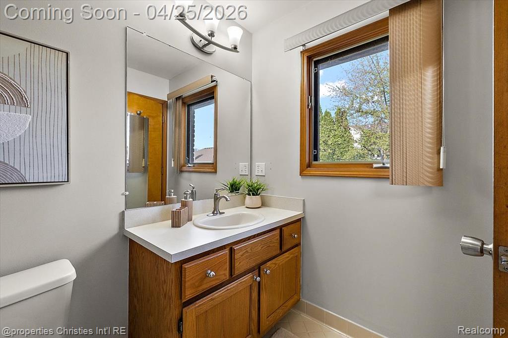 50053 Middle River Drive Macomb, MI 48044 - Photo 23 of 35