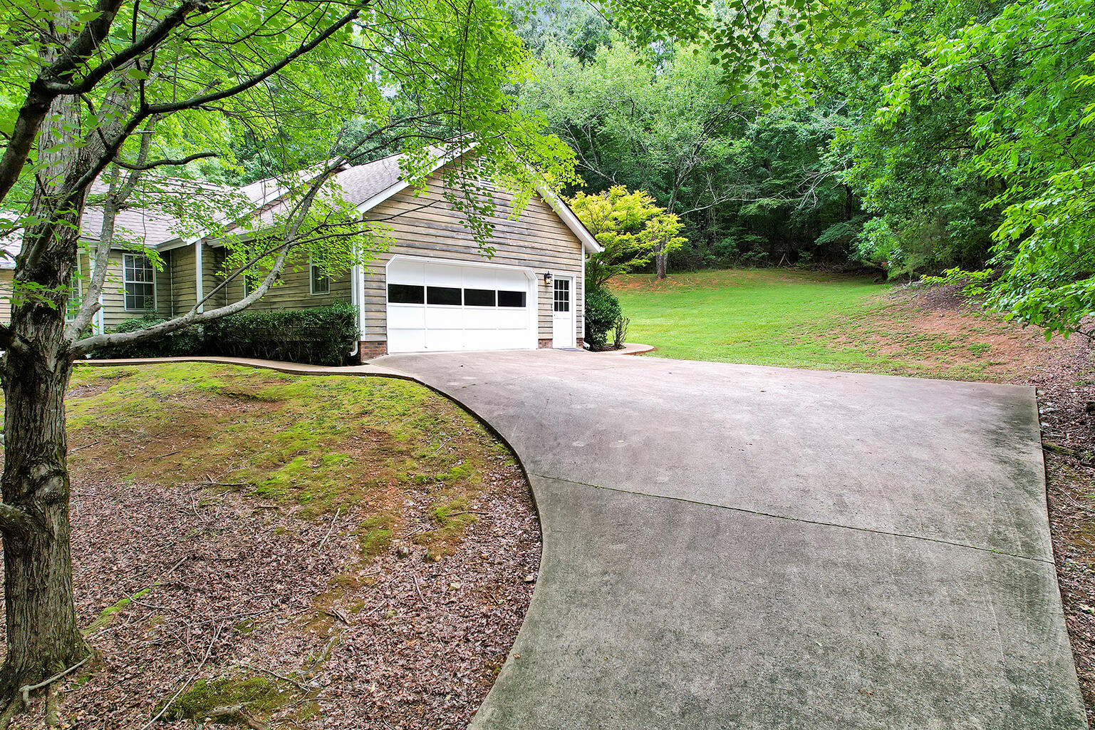 4725 Gann Store Road Hixson, TN 37343 - Photo 3 of 37 3