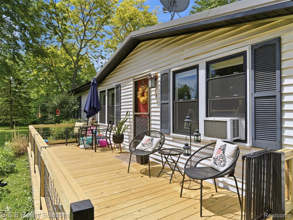 60455 Bates Road New Haven, MI 48048 - Photo 3 of 58