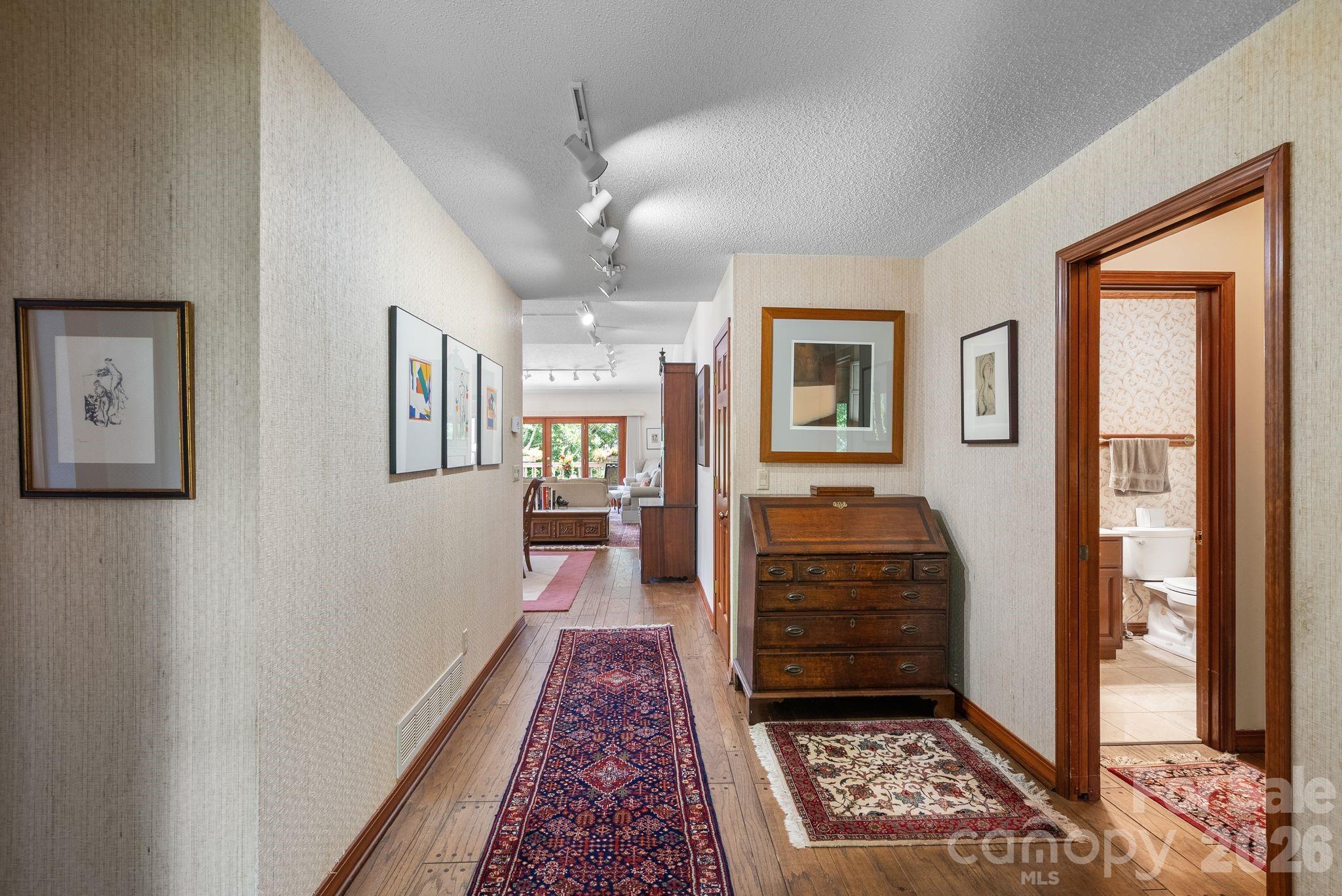 48 Stony Ridge Asheville, NC 28804 - Photo 5 of 38