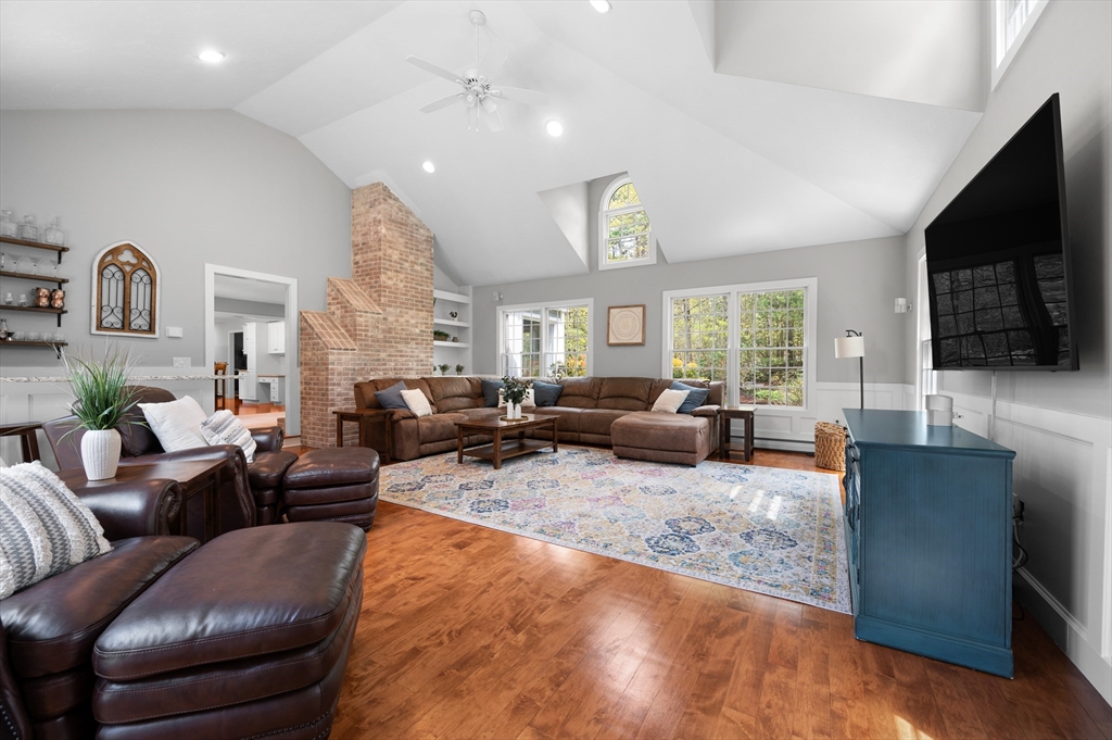 3 Post Road Foxboro, MA 02035 - Photo 18 of 40 Gallery Image 18
