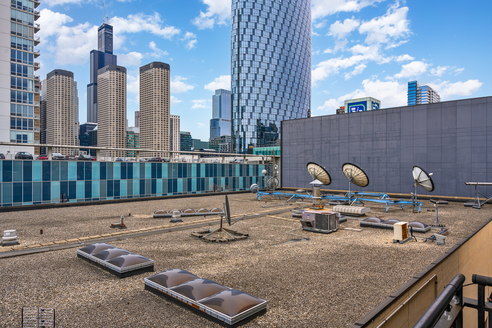 23 North Green Street, Unit 402 Chicago, IL 60607 - Photo 18 of 18 a backyard of a house with outdoor seating