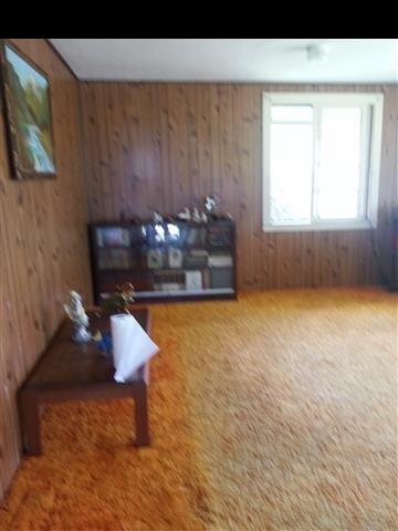 33 Kaluhea Place Haiku, HI 96708 - Photo 6 of 24 a living room with furniture