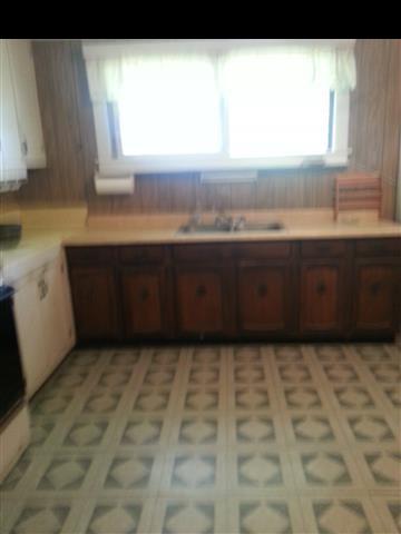 33 Kaluhea Place Haiku, HI 96708 - Photo 9 of 24 a view of kitchen with window