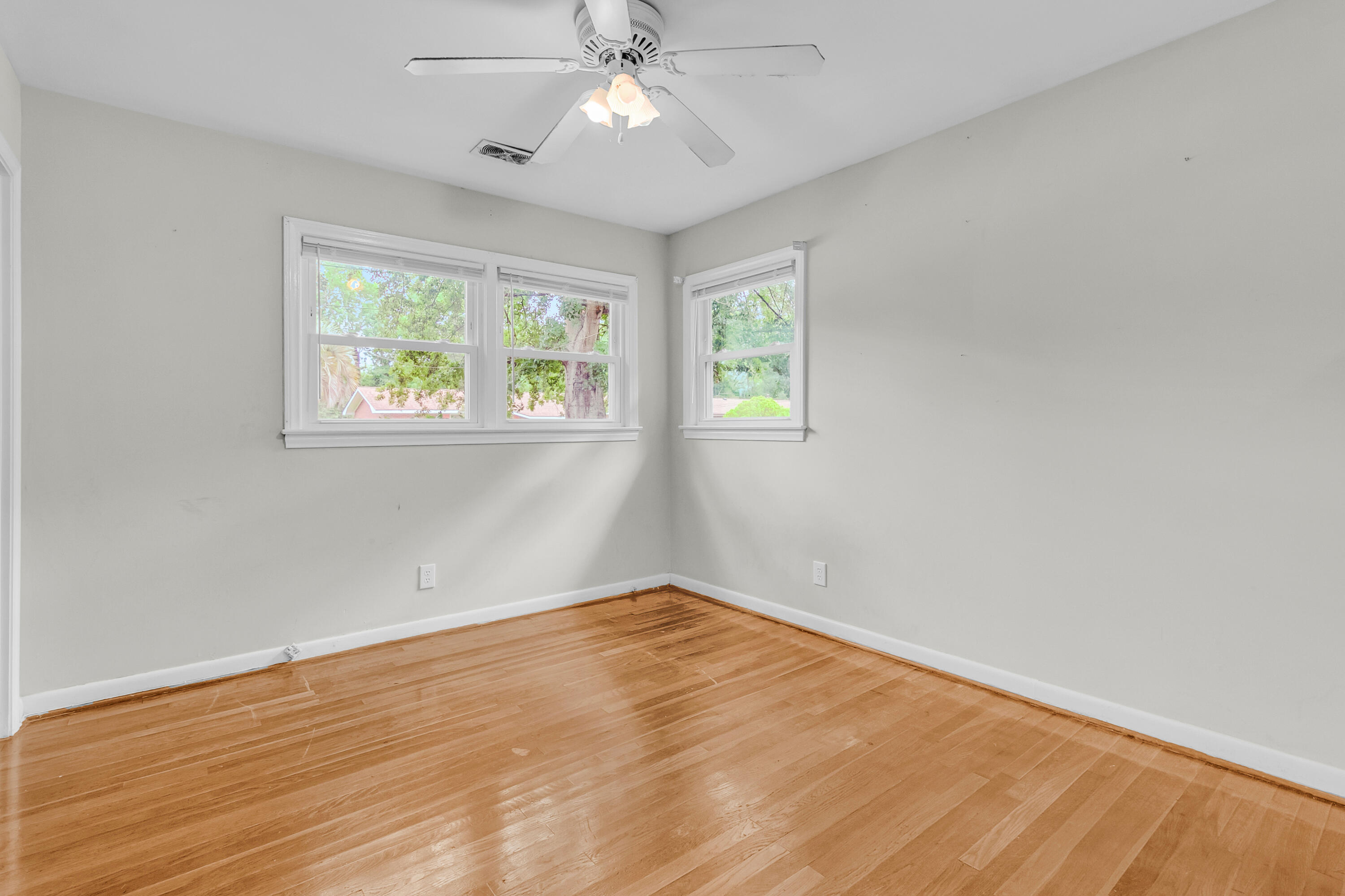 1221 Byron Road Charleston, SC 29407 - Photo 2 of 20