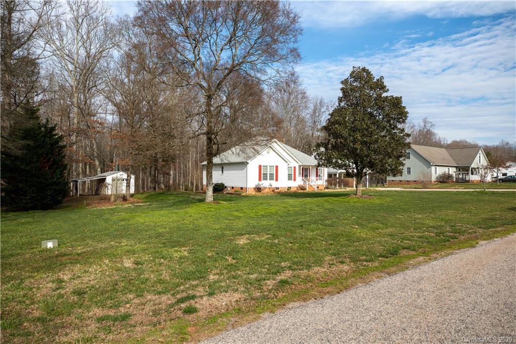1428 Dove Landing Road York, SC 29745 - Photo 11 of 46 Gallery Image 11