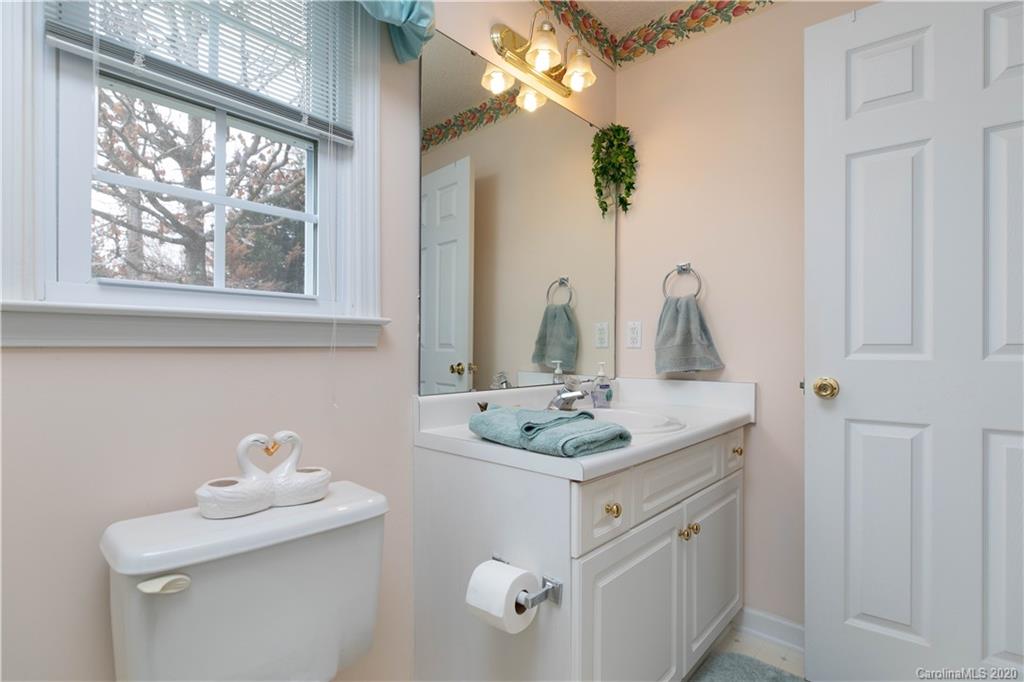 1428 Dove Landing Road York, SC 29745 - Photo 32 of 46 Gallery Image 32