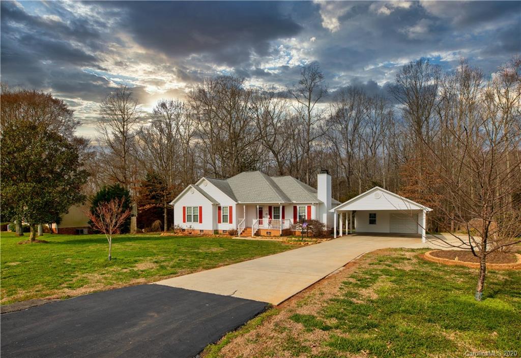 1428 Dove Landing Road York, SC 29745 - Photo 7 of 46 Gallery Image 7