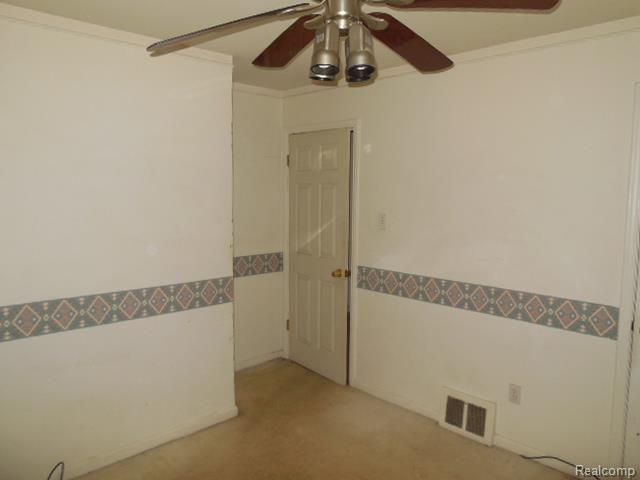 1491 Crescent Street Inkster, MI 48141 - Photo 13 of 15 DSCN3874.jpg