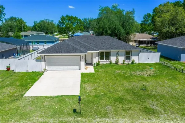 $270,000 | 13789 Southwest 102nd Place, Dunnellon, FL 34432