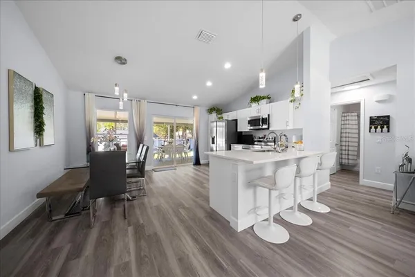 $270,000 | 13789 Southwest 102nd Place, Dunnellon, FL 34432