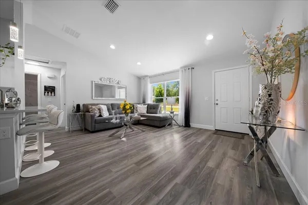 $270,000 | 13789 Southwest 102nd Place, Dunnellon, FL 34432
