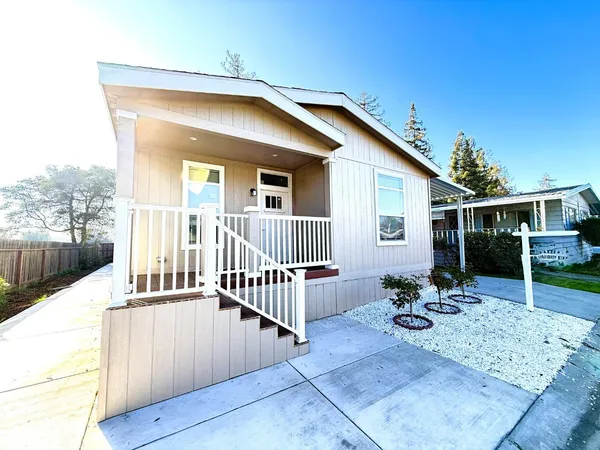 a view of backyard of house
