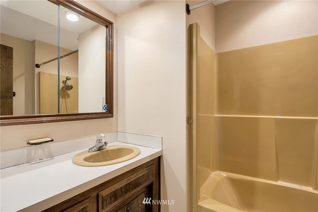 429 Cove Road Bellingham, WA 98229 - Photo 16 of 23
