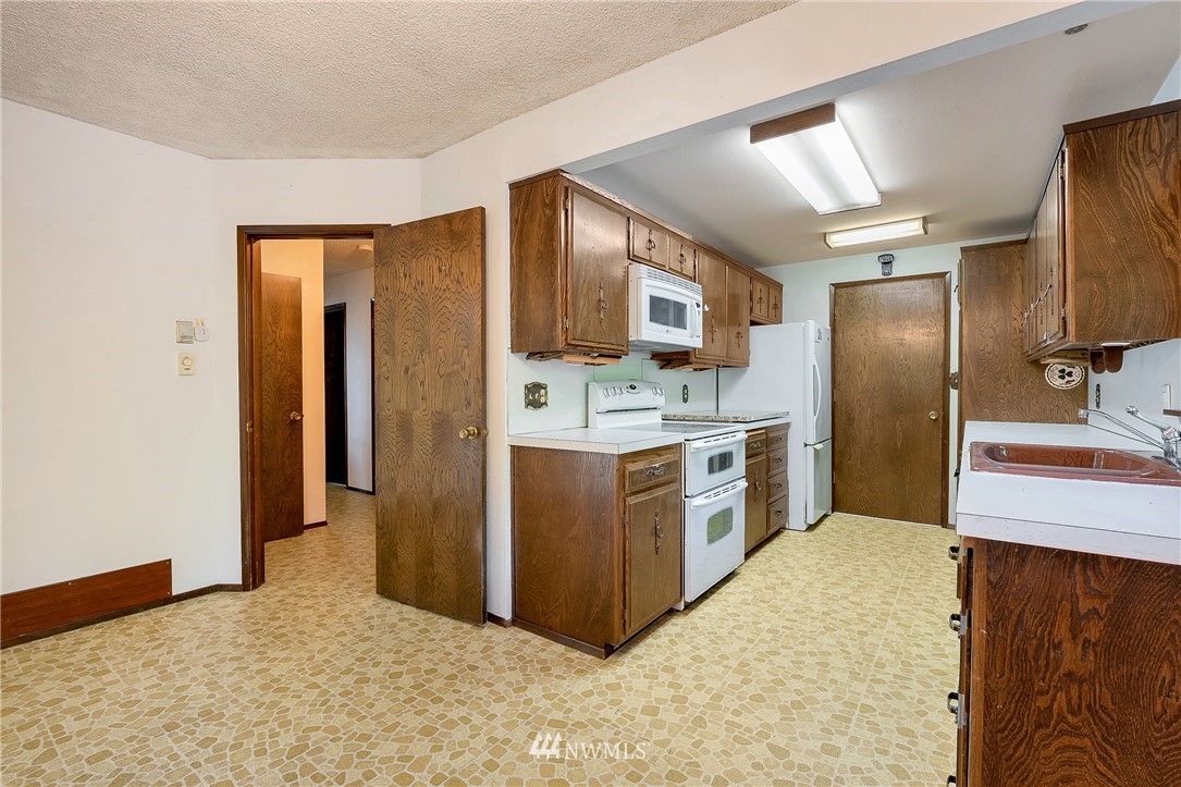 429 Cove Road Bellingham, WA 98229 - Photo 8 of 23