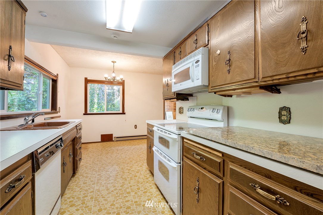 429 Cove Road Bellingham, WA 98229 - Photo 10 of 23
