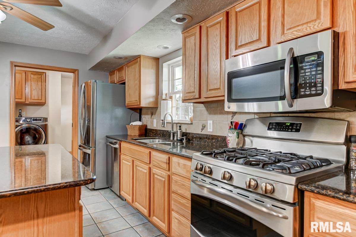 4204 Tuxhorn Road Springfield, IL 62712 - Photo 15 of 43 Gallery Image 15