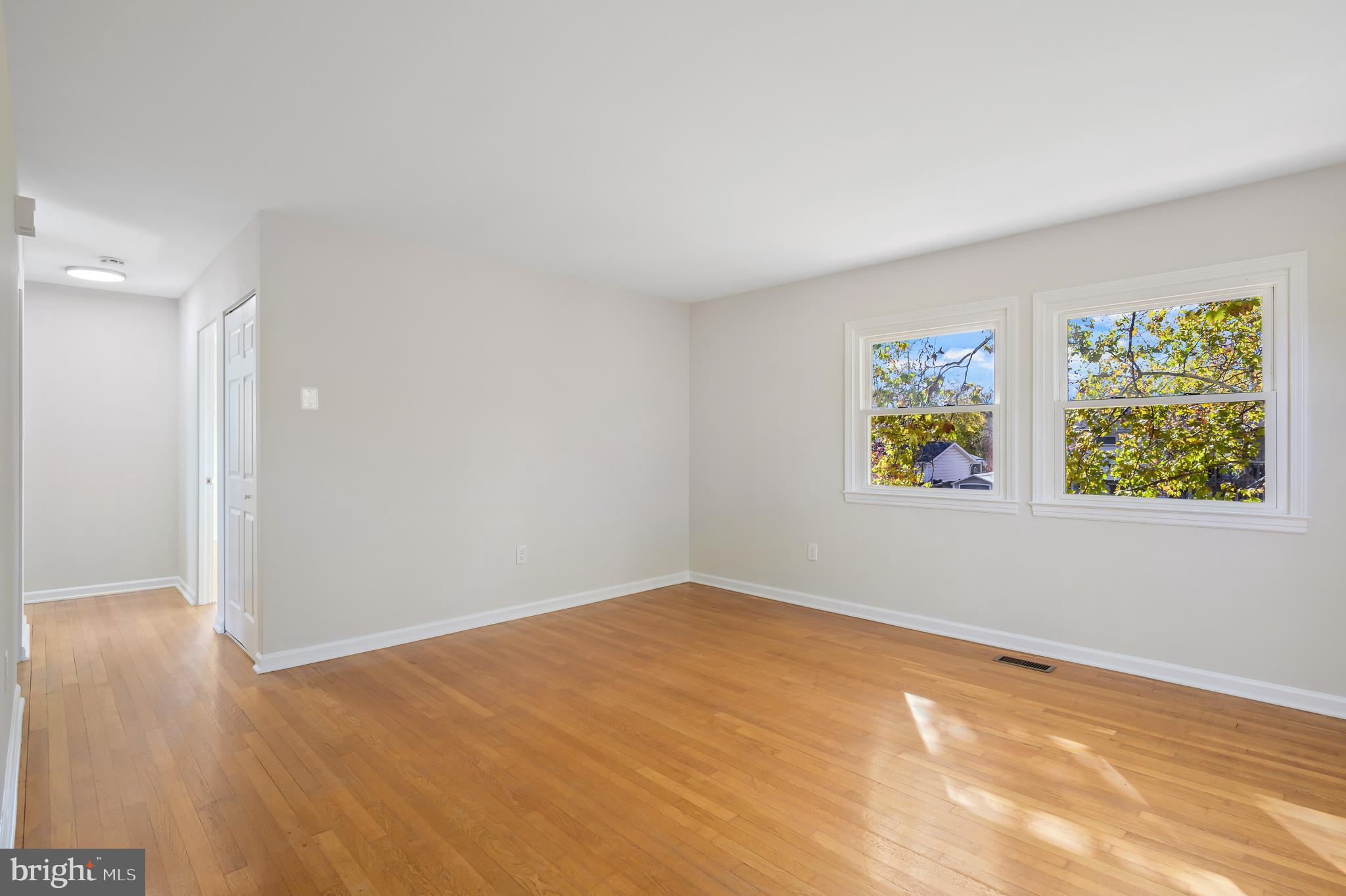 1031 South Hoga Road Sterling, VA 20164 - Photo 15 of 28 Gallery Image 15