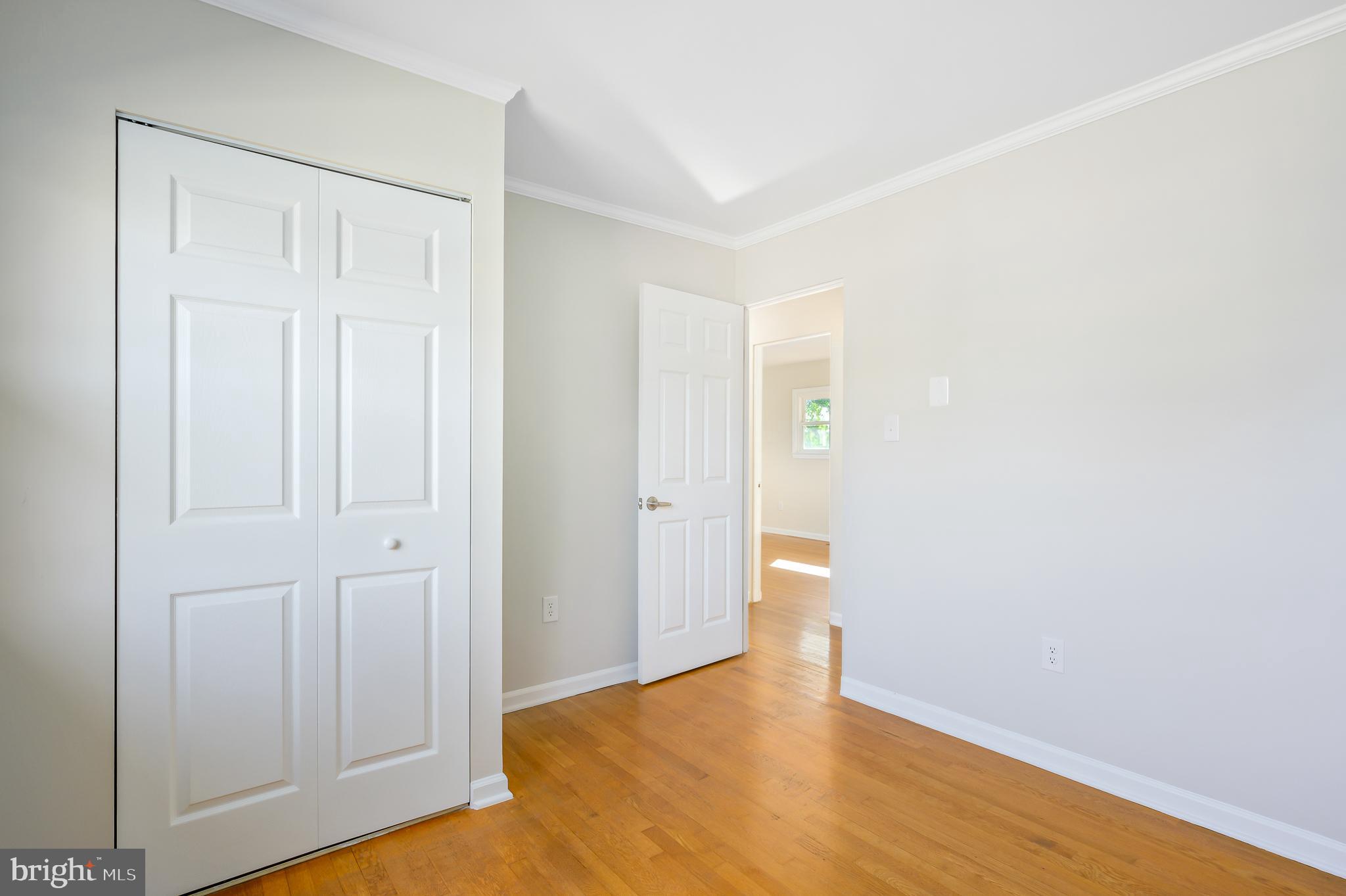 1031 South Hoga Road Sterling, VA 20164 - Photo 18 of 28 Gallery Image 18