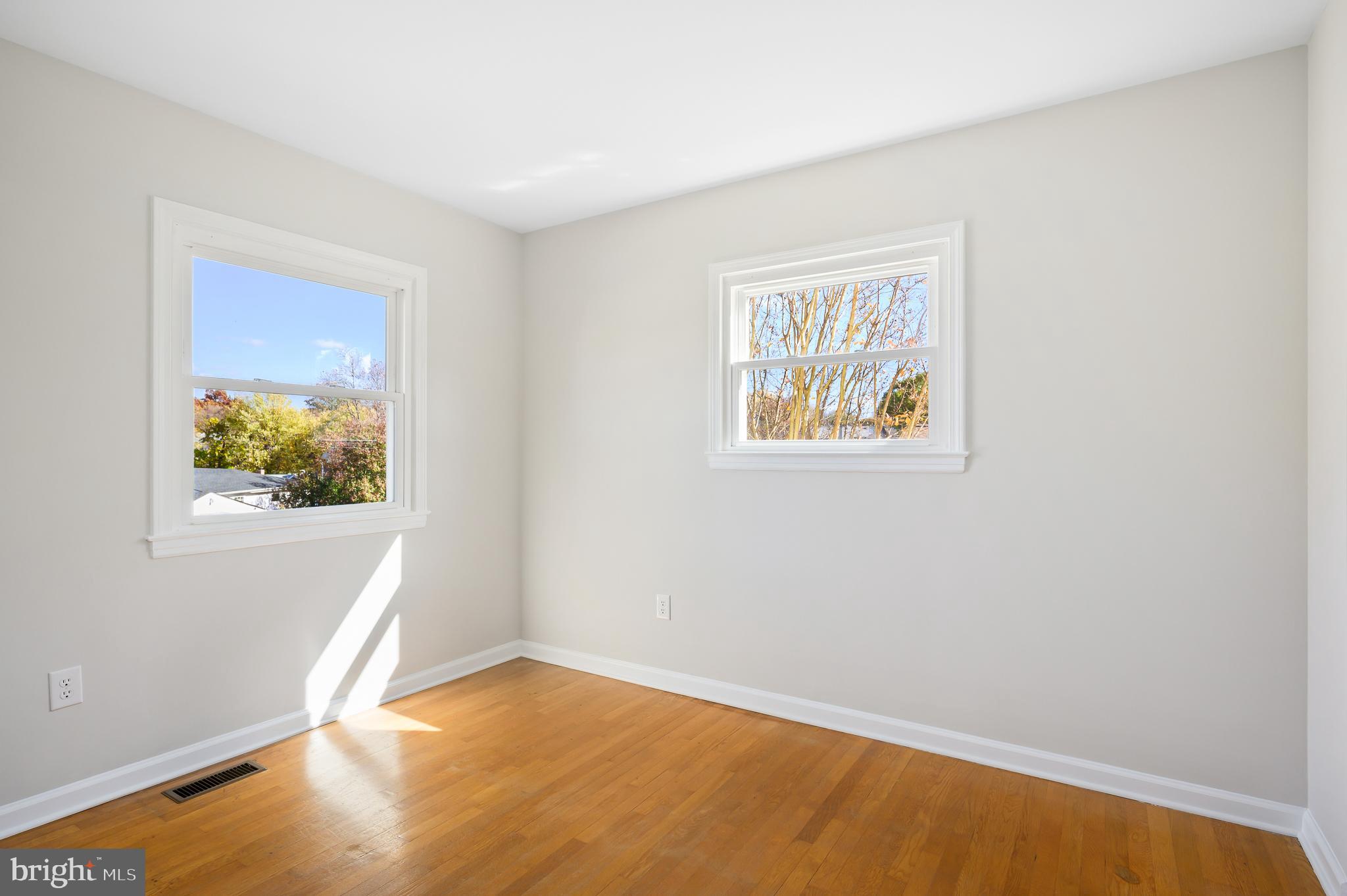 1031 South Hoga Road Sterling, VA 20164 - Photo 23 of 28 Gallery Image 23