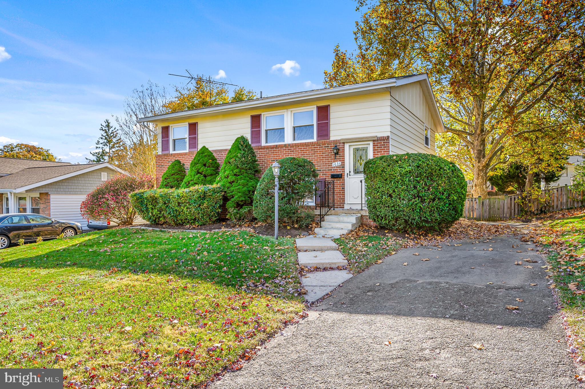 1031 South Hoga Road Sterling, VA 20164 - Photo 4 of 28 Gallery Image 4