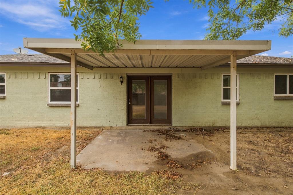 335 Springwillow Road Burleson, TX 76028 - Photo 25 of 29 Gallery Image 25