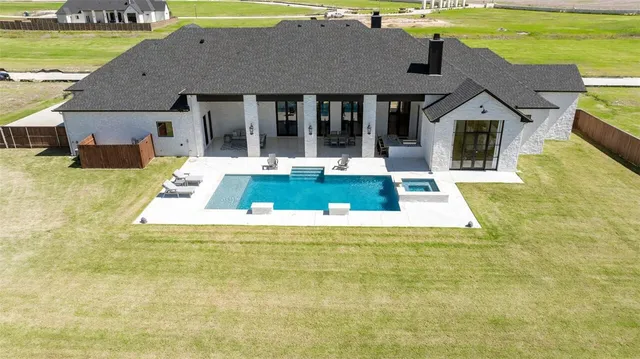 $1,599,000 | 134 Sunflower Street, Lorena, TX 76655