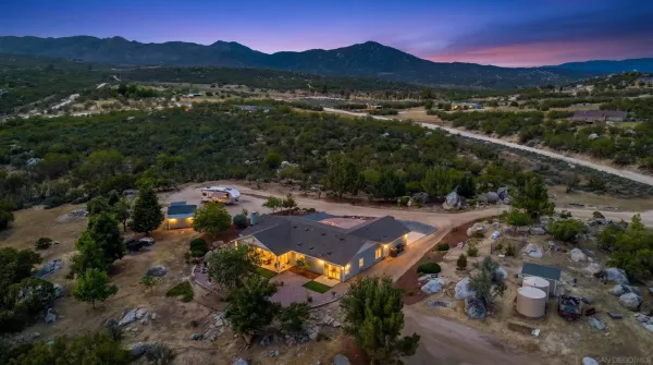 $895,000 | 43700 Sunshine Circle, Aguanga, CA 92536