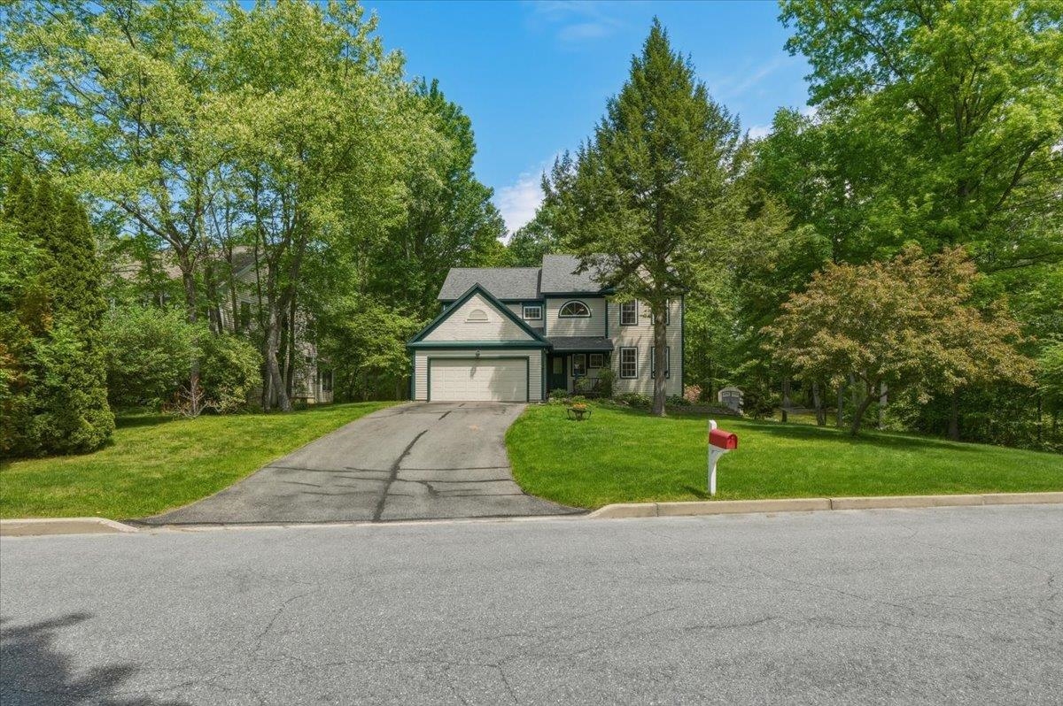 64 Stonegate Lane Shelburne, VT 05482 - Photo 3 of 45