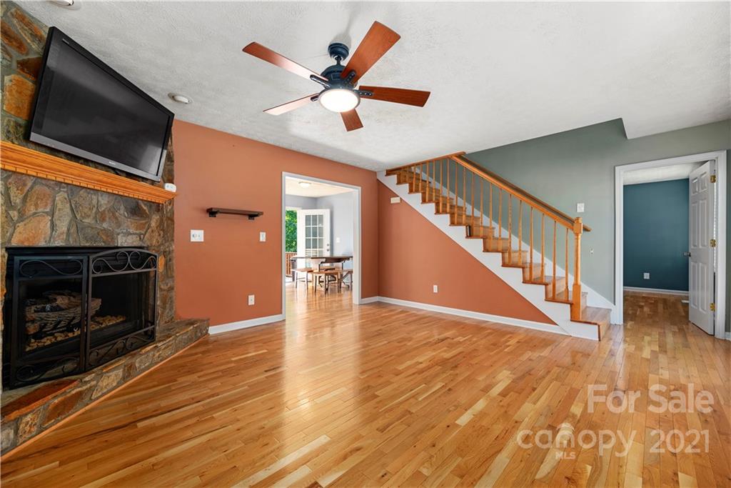 1855 Simpson Mill Road Mount Airy, NC 27030 - Photo 4 of 38 Gallery Image 4