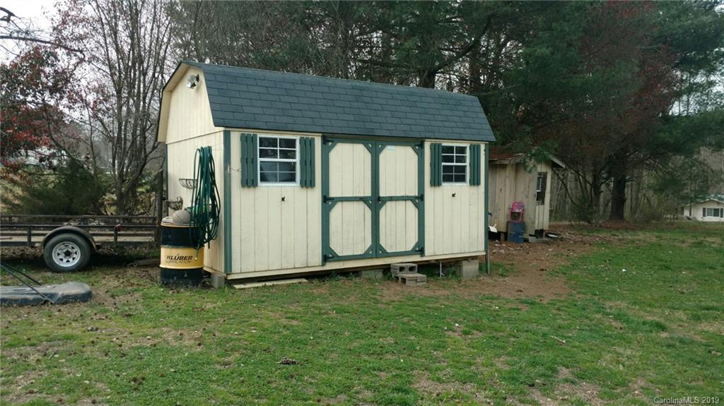 1240 Houston Mill Road Conover, NC 28613 - Photo 5 of 16 Gallery Image 5