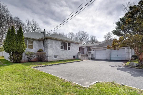 $975,000 | 6 Keen Lane, Edison, NJ 08820