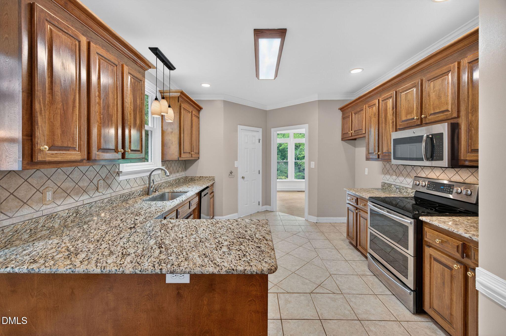 2217 Tomotley Court Raleigh, NC 27606 - Photo 12 of 98