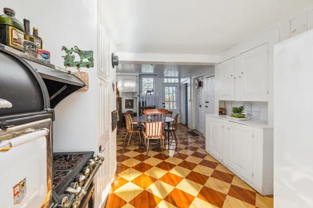 $989,000 | 144 Parsons Road, Dublin, NH 03444