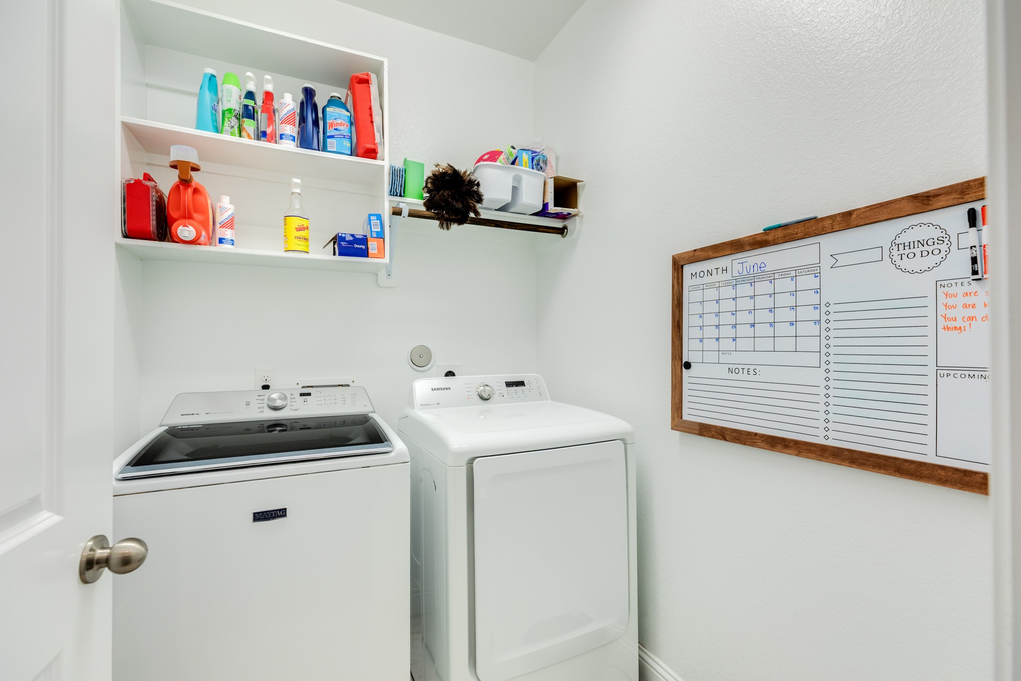 3519 Bay Drive Rosharon, TX 77583 - Photo 9 of 49 Oversized laundry room featuring a convenient hanging rack and dedicated storage area.