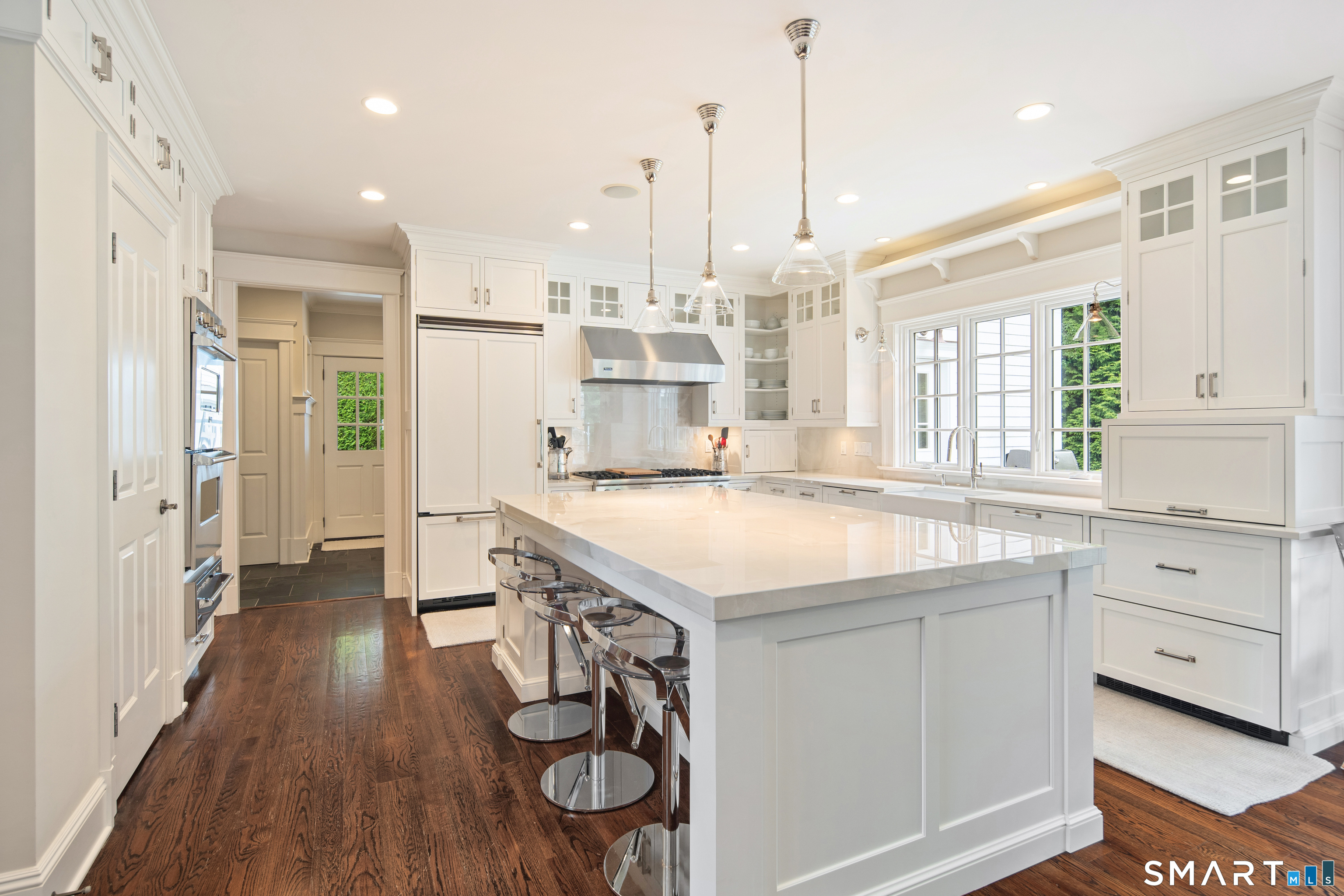 359 Greens Farms Road Westport, CT 06880 - Photo 17 of 34
