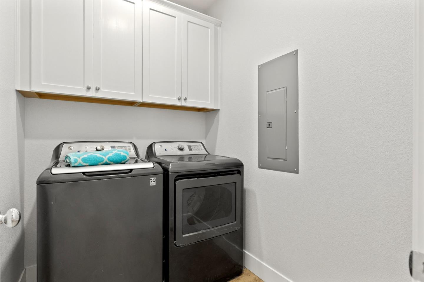 24253 Nora Circle Hayward, CA 94545 - Photo 29 of 49 a view of washer and dryer