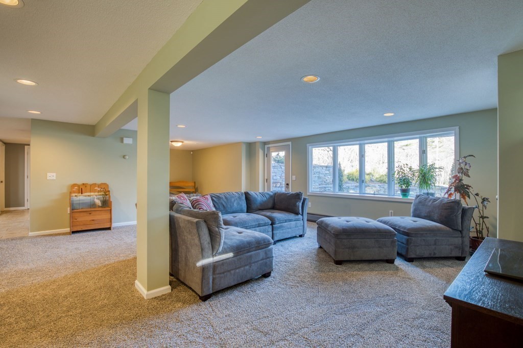 113 Bennett Road Hampden, MA 01036 - Photo 23 of 42