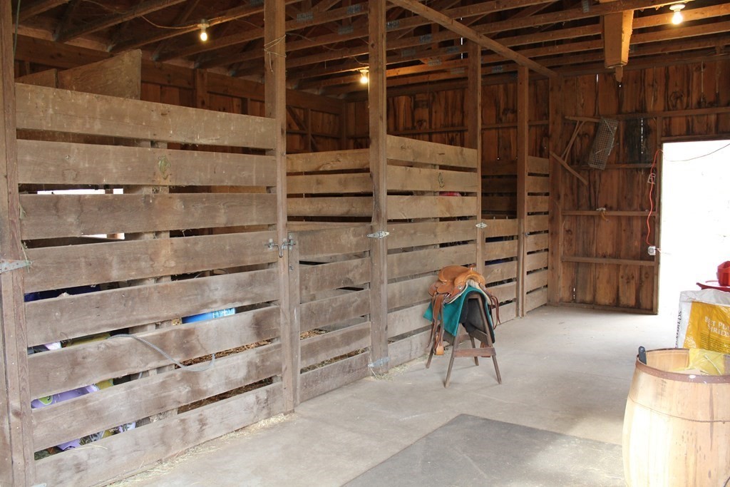 113 Bennett Road Hampden, MA 01036 - Photo 33 of 42