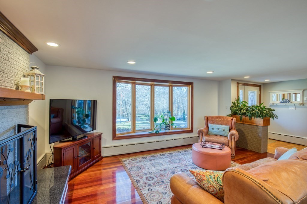 113 Bennett Road Hampden, MA 01036 - Photo 6 of 42