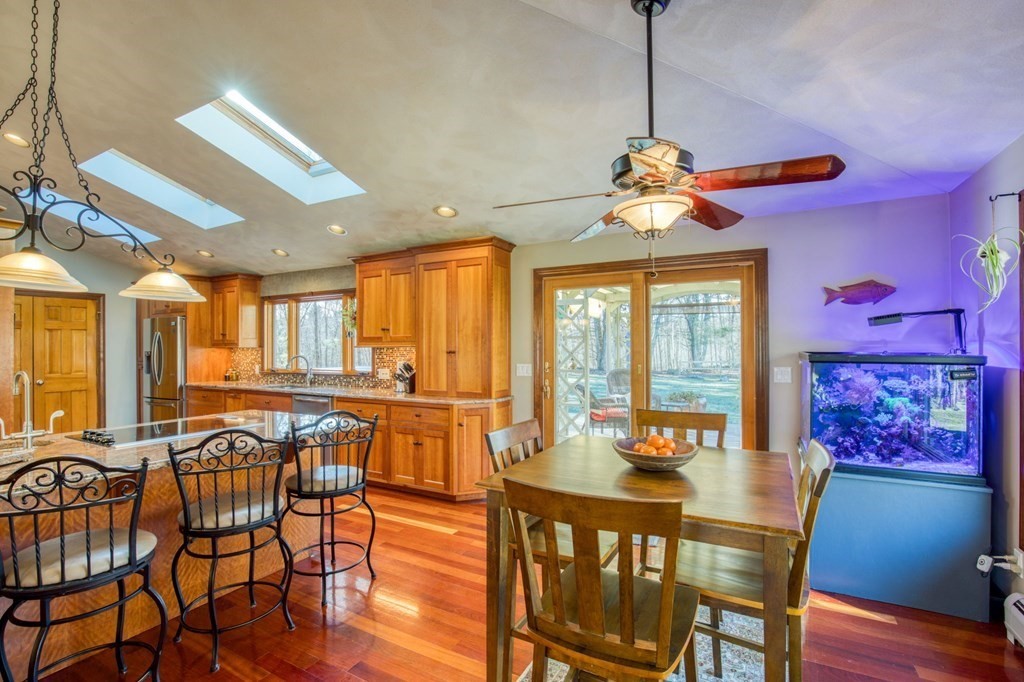 113 Bennett Road Hampden, MA 01036 - Photo 7 of 42