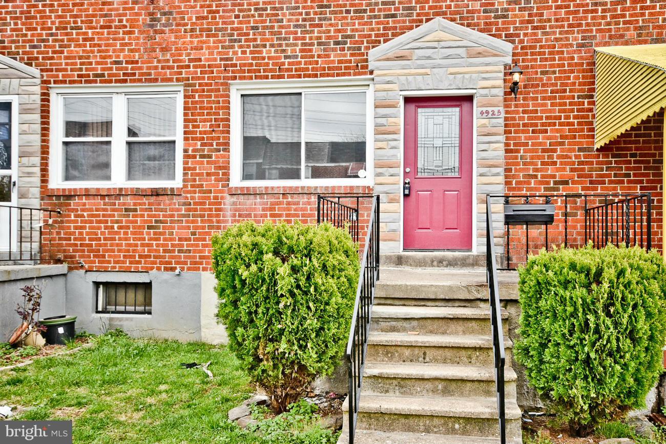 4925 Greencrest Road Baltimore, MD 21206 - Photo 2 of 26 Exterior (Front)