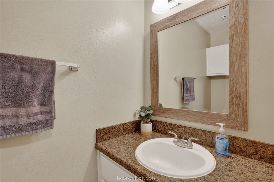 1400 Summit Street, Unit B College Station, TX 77845 - Photo 11 of 27