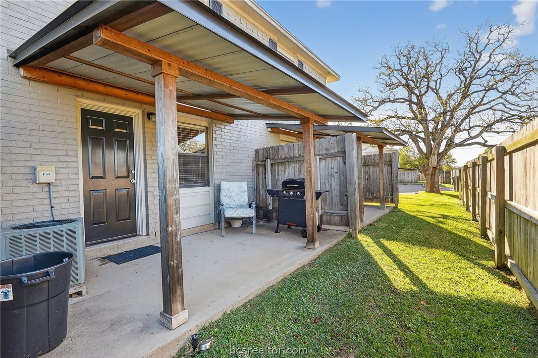 1400 Summit Street, Unit B College Station, TX 77845 - Photo 22 of 27