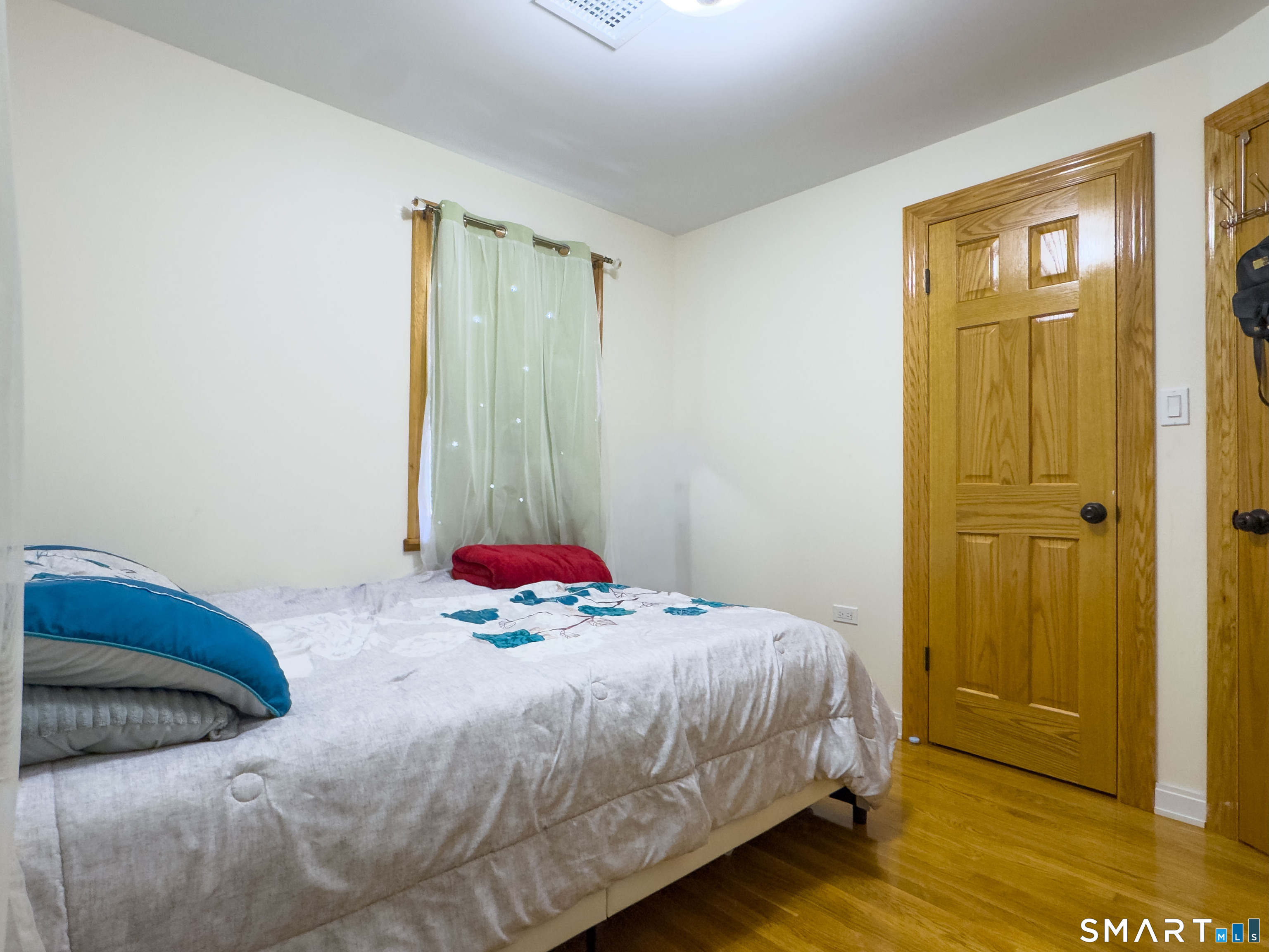 90 Seymour Street Waterbury, CT 06708 - Photo 13 of 28