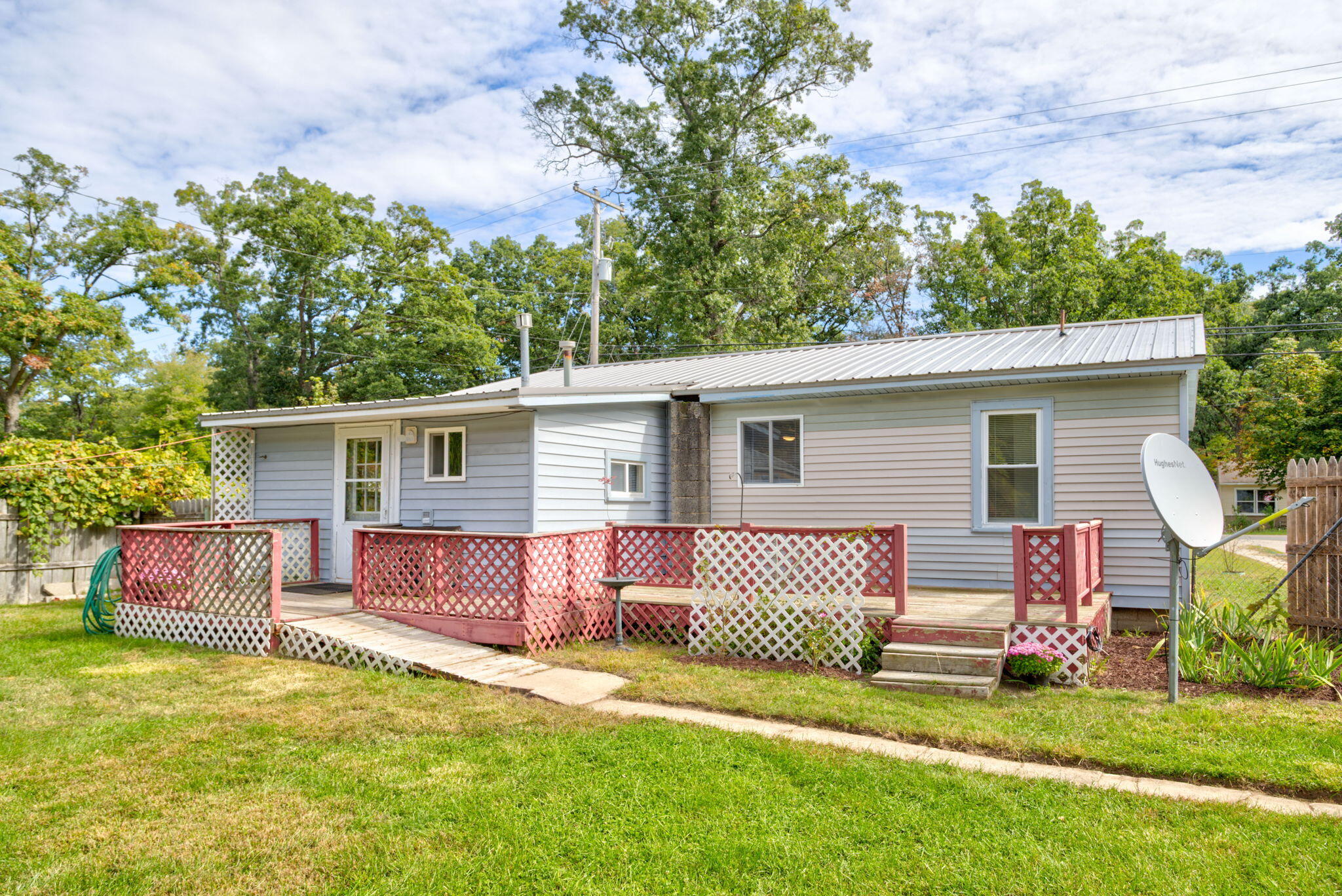1295 South Brks Road Muskegon, MI 49442 - Photo 15 of 31 6-web-or-mls-1295-s-brooks-rd