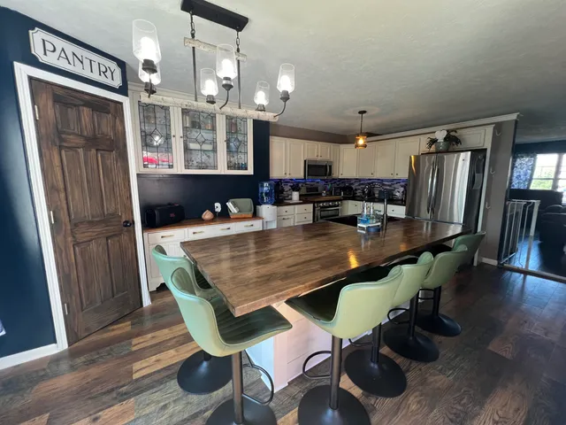 $279,900 | 111 Foxtail Drive, Ionia, MI 48846