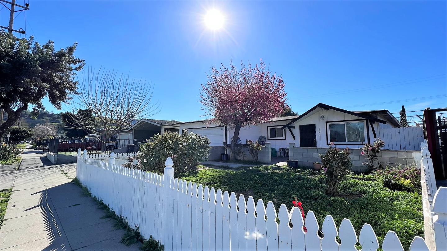 4271 Senter Road San Jose, CA 95111 - Photo 3 of 3 Gallery Image 3
